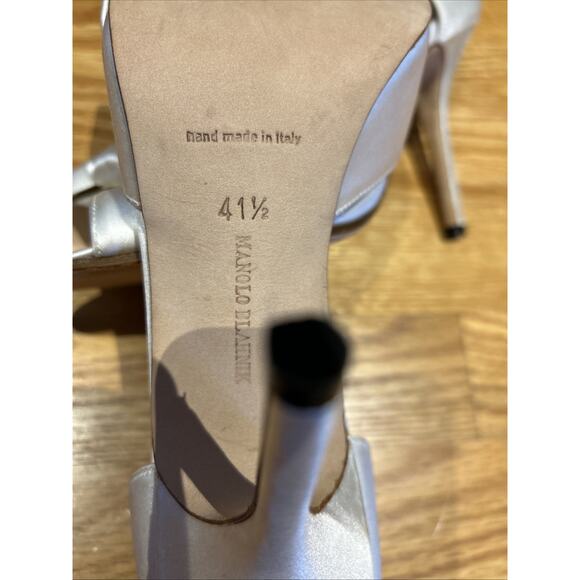 Manolo Blahnik cream satin D'orsay stiletto's 41 1/2 bow peep tow Italy New - Picture 16 of 16